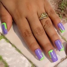 Load image into Gallery viewer, Glossy Medium Press On Nails #708
