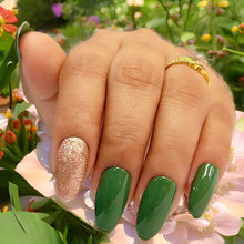 Load image into Gallery viewer, Glossy Glitter Medium Press On Nails #726
