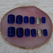 Load image into Gallery viewer, Blue Glitter Glossy Short Press On Nails #261
