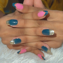 Load image into Gallery viewer, French Glossy Glitter Medium Press On Nails #400
