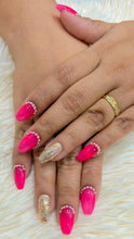 Load image into Gallery viewer, Premium Bridal Glossy Glitter Diamond Medium Press On Nails #395
